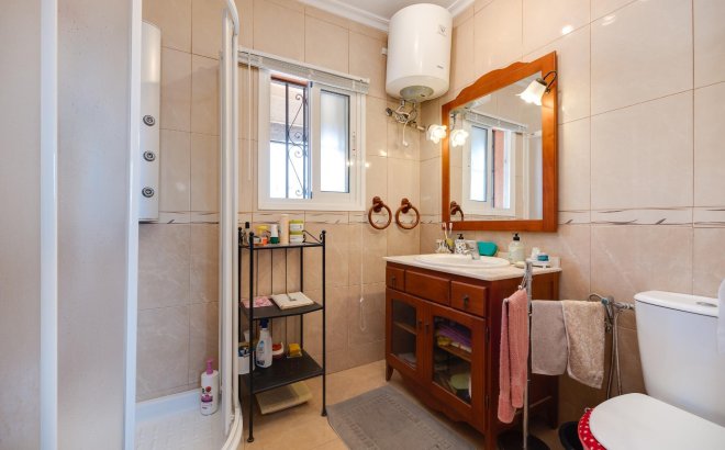 Resale - Villa -
Torrevieja - Aguas Nuevas