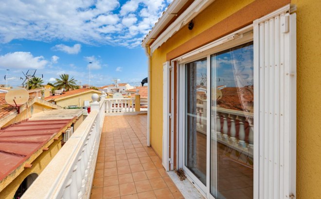 Resale - Villa -
Torrevieja - Aguas Nuevas