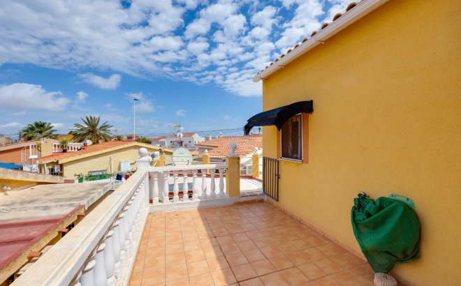 Resale - Villa -
Torrevieja - Aguas Nuevas