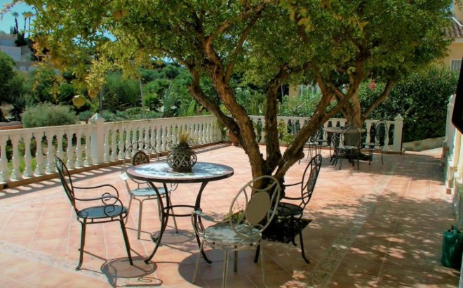 Resale - Villa -
Torrevieja - Costa Blanca