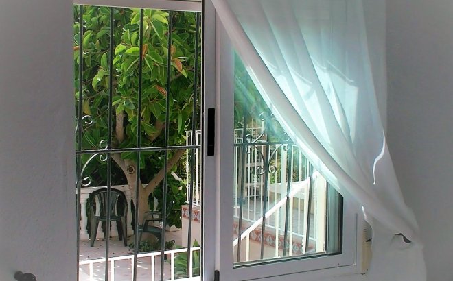 Resale - Villa -
Torrevieja - Costa Blanca