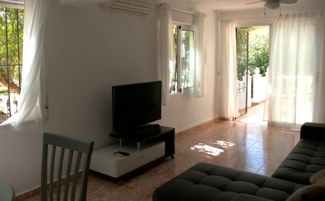 Resale - Villa -
Torrevieja - Costa Blanca