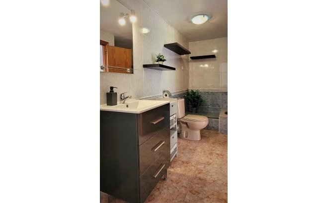 Resale - Villa -
Torrevieja - Costa Blanca