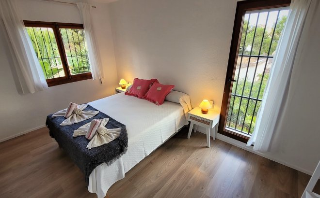 Resale - Villa -
Torrevieja - Costa Blanca