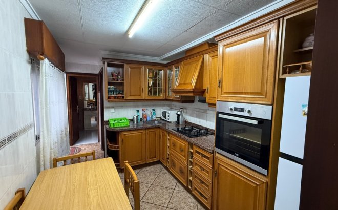 Herverkoop - Town House -
Torrevieja - Costa Blanca