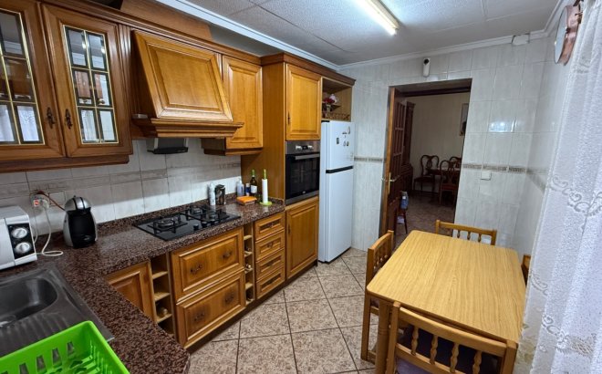 Herverkoop - Town House -
Torrevieja - Costa Blanca