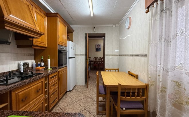 Herverkoop - Town House -
Torrevieja - Costa Blanca