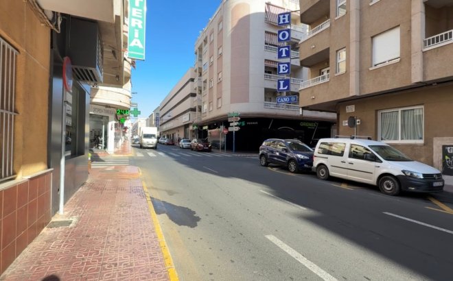 Herverkoop - Town House -
Torrevieja - Costa Blanca