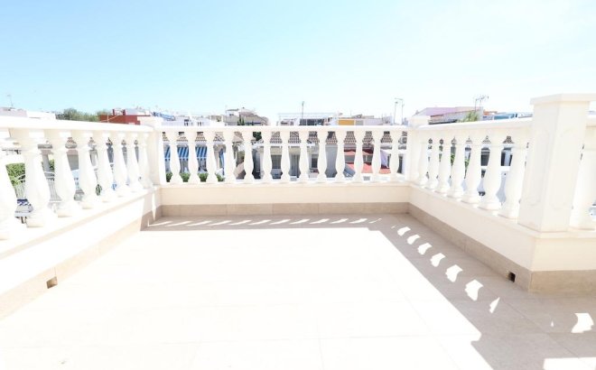 Resale - Town House -
Torrevieja - Costa Blanca