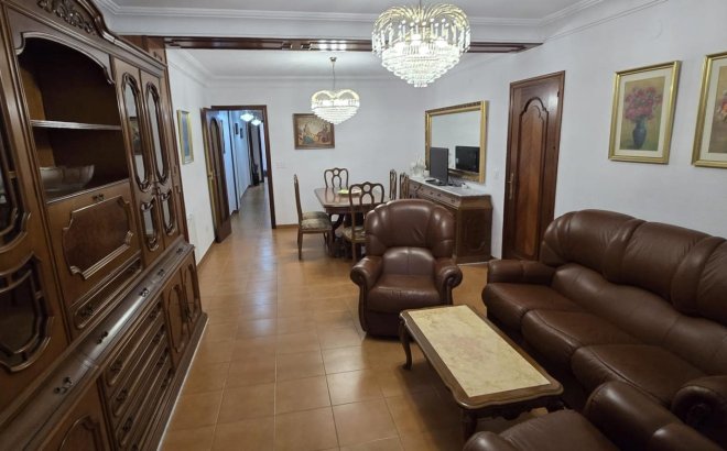 Resale - Apartment -
Torrevieja - Centro