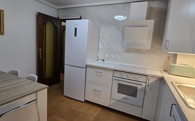 Resale - Apartment -
Torrevieja - Centro