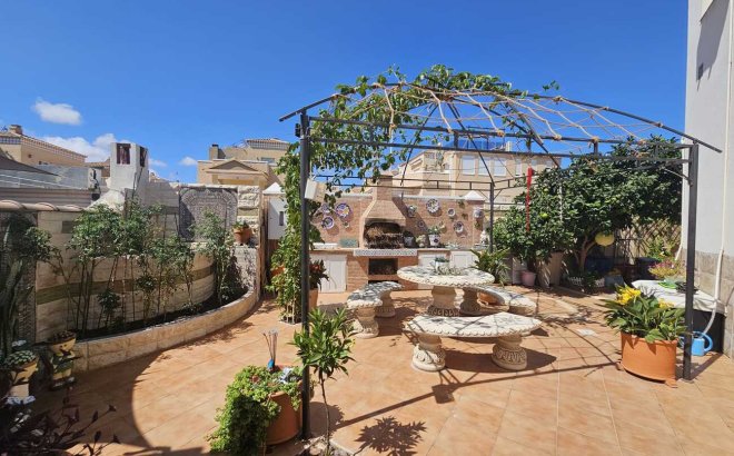 Resale - Villa -
Torrevieja - Torre Del Moro