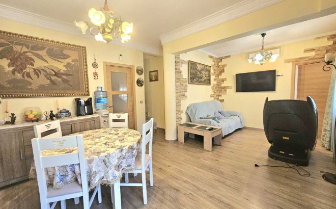 Resale - Villa -
Torrevieja - Torre Del Moro