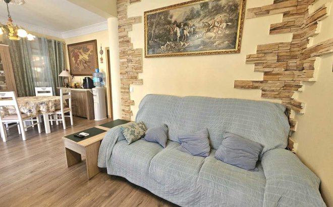 Resale - Villa -
Torrevieja - Torre Del Moro