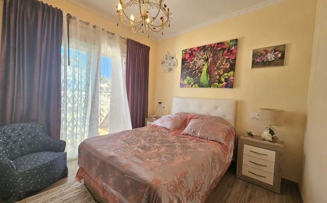 Resale - Villa -
Torrevieja - Torre Del Moro