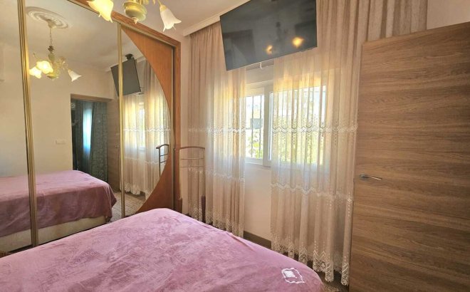 Resale - Villa -
Torrevieja - Torre Del Moro