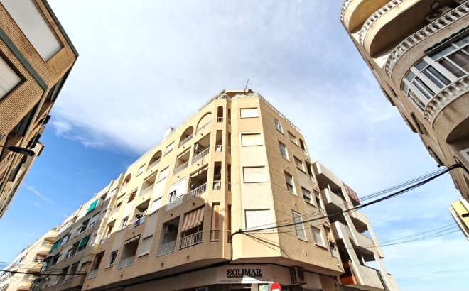 Resale - Apartment -
Torrevieja - Playa del Cura