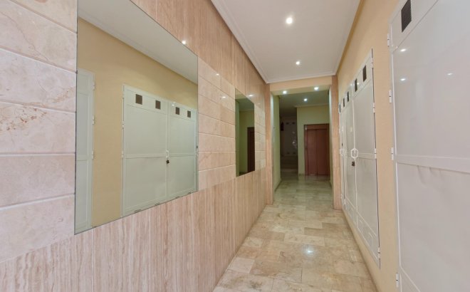 Resale - Apartment -
Torrevieja - Playa del Cura