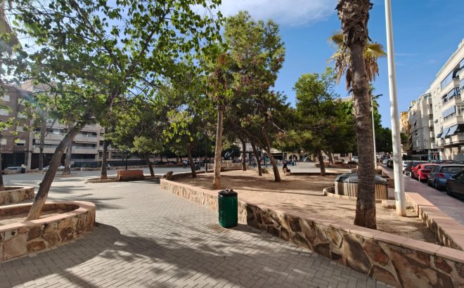 Resale - Apartment -
Torrevieja - Playa del Cura