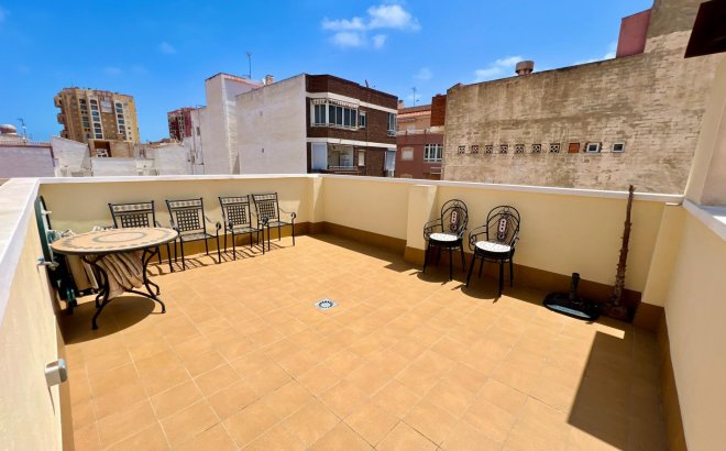 Resale - Penthouse -
Torrevieja - Playa de los Locos