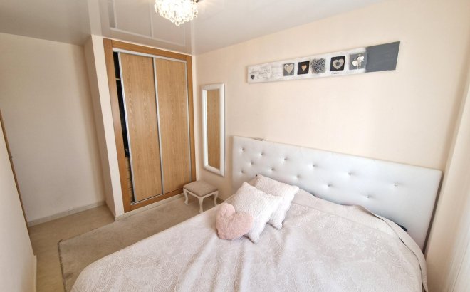 Resale - Penthouse -
Torrevieja - Playa de los Locos