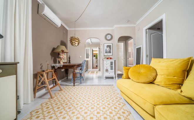 Resale - Bungalow -
Torrevieja - La Mata