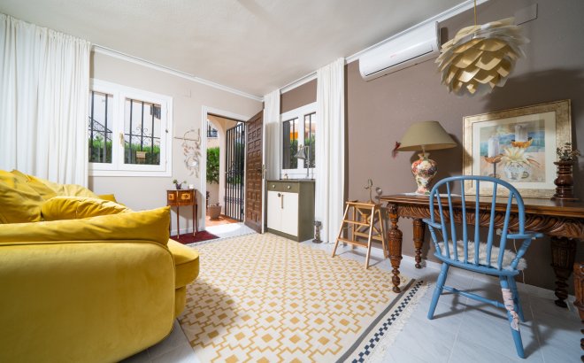 Resale - Bungalow -
Torrevieja - La Mata