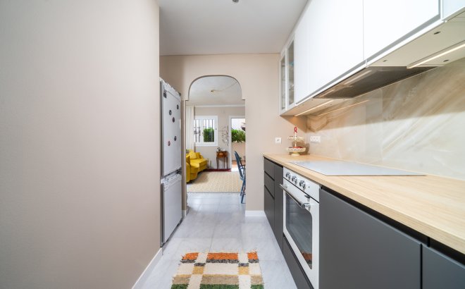 Resale - Bungalow -
Torrevieja - La Mata