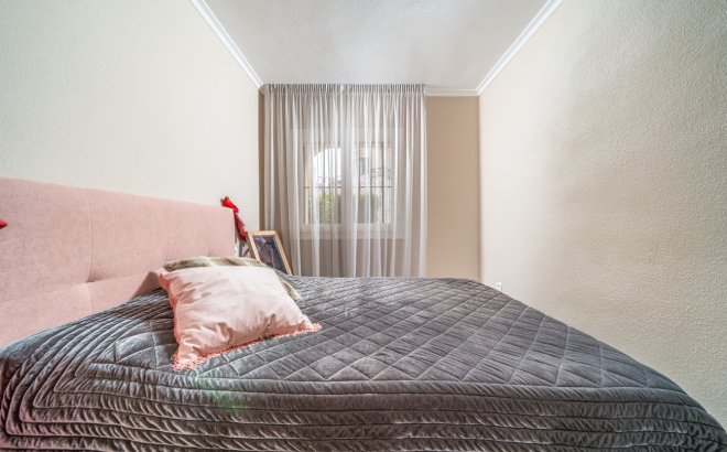 Resale - Bungalow -
Torrevieja - La Mata