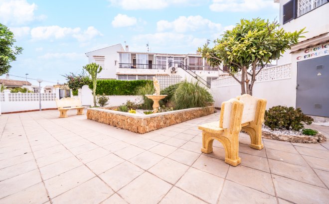 Resale - Bungalow -
Torrevieja - La Mata