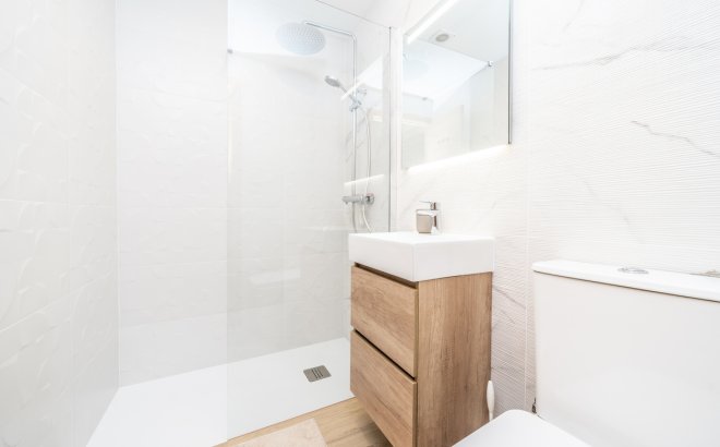 Resale - Bungalow -
Torrevieja - Torretas