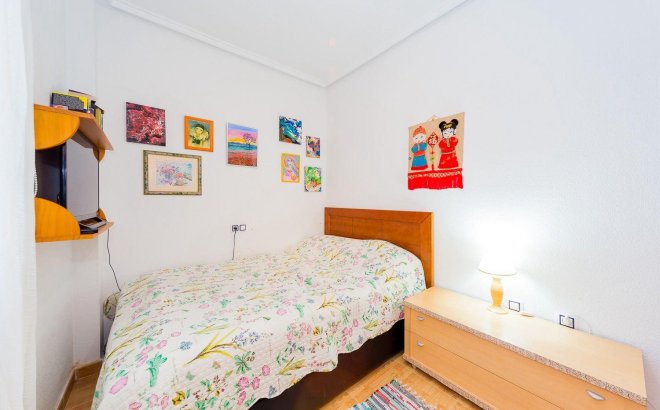 Resale - Apartment -
Torrevieja - Centro