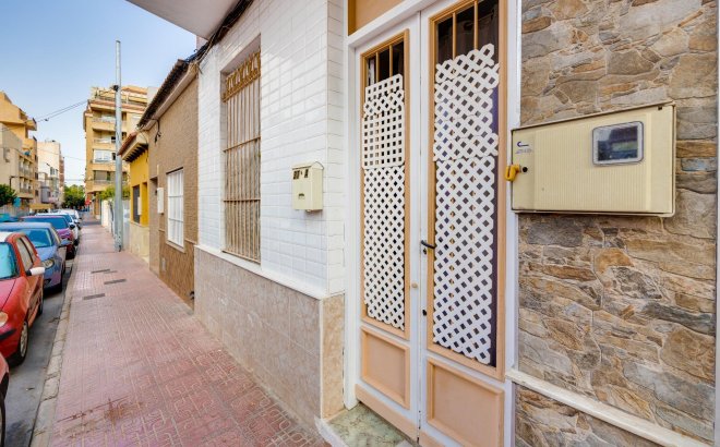 Herverkoop - Appartement -
Torrevieja - Centro