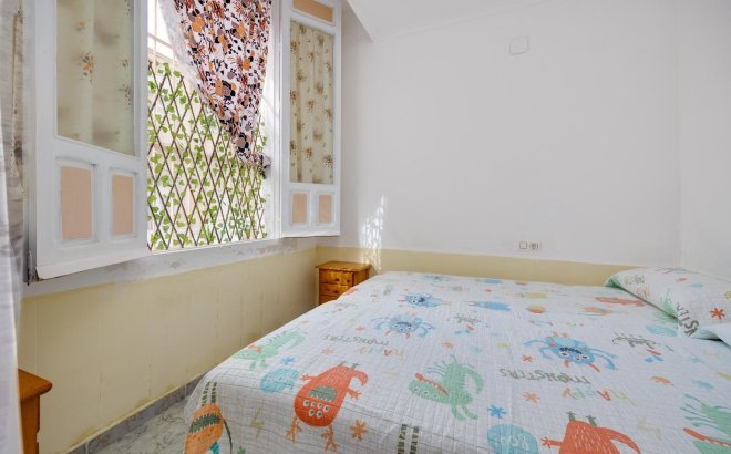 Herverkoop - Appartement -
Torrevieja - Centro