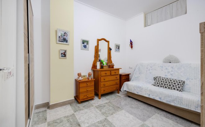 Herverkoop - Appartement -
Torrevieja - Centro