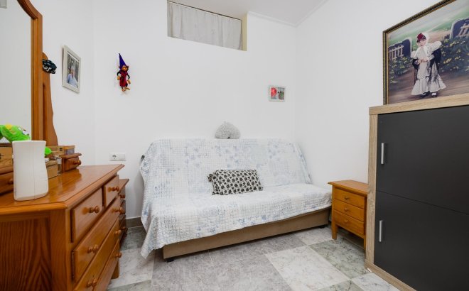 Herverkoop - Appartement -
Torrevieja - Centro