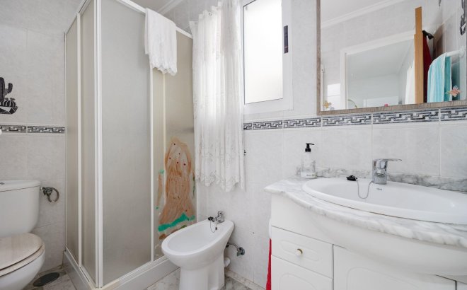 Herverkoop - Appartement -
Torrevieja - Centro