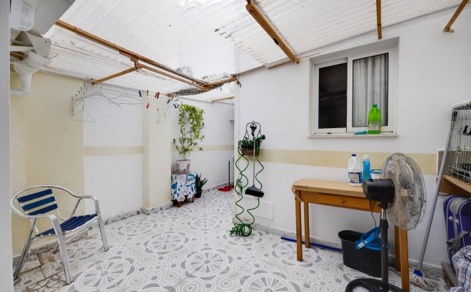 Herverkoop - Appartement -
Torrevieja - Centro