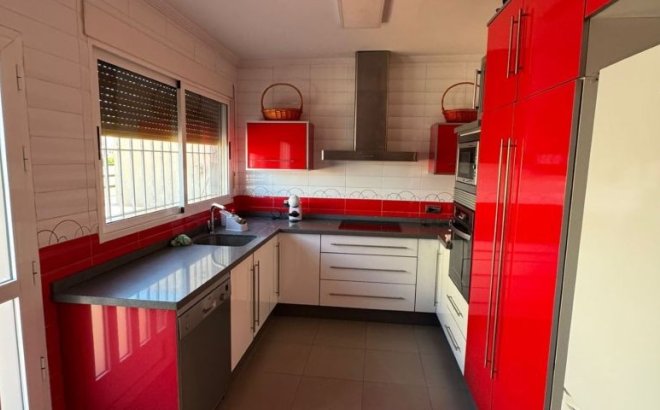 Resale - Villa -
Torrevieja - Costa Blanca