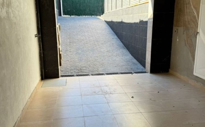 Resale - Villa -
Torrevieja - Costa Blanca