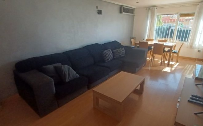 Resale - Villa -
Torrevieja - Costa Blanca