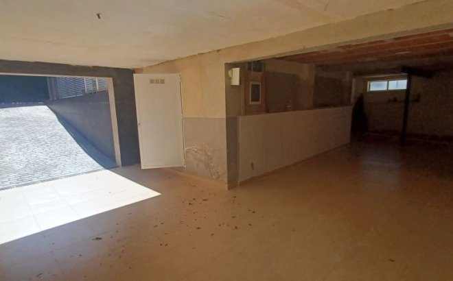 Resale - Villa -
Torrevieja - Costa Blanca