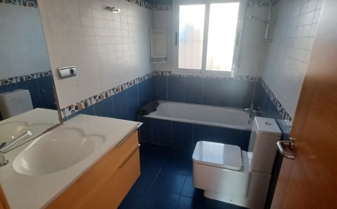 Resale - Villa -
Torrevieja - Costa Blanca