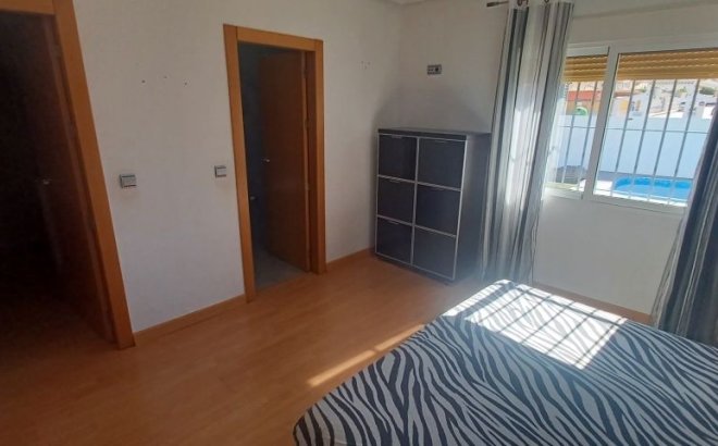 Resale - Villa -
Torrevieja - Costa Blanca