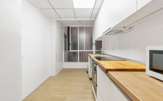 Revente - Appartement -
Torrevieja - Playa del Cura