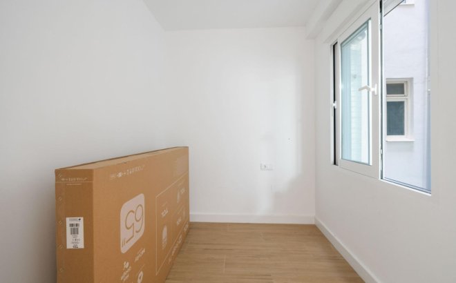 Revente - Appartement -
Torrevieja - Playa del Cura