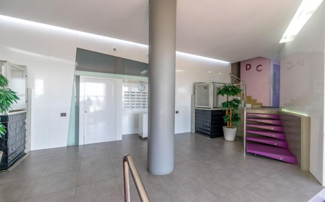 Revente - Appartement -
Torrevieja - Playa del Cura