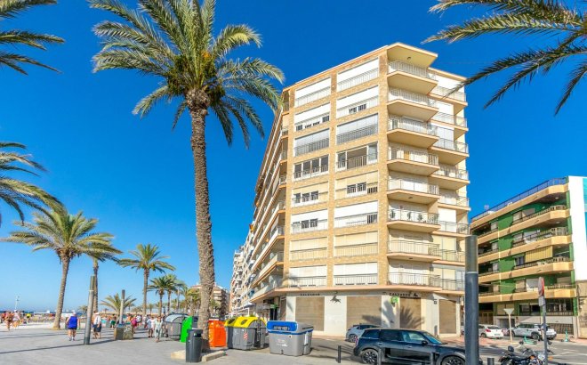 Revente - Appartement -
Torrevieja - Playa del Cura
