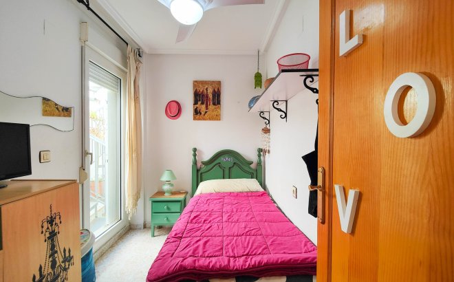 Resale - Bungalow -
Torrevieja - Costa Blanca