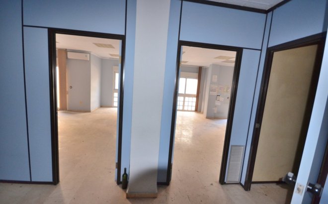 Resale - Apartment -
Torrevieja - Centro